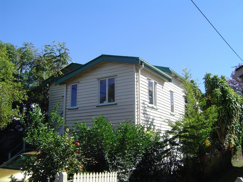 12 McLean Parade, Ashgrove QLD 4060