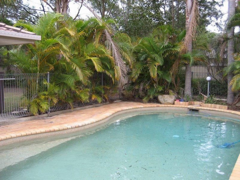 1 Willowood Place, The Gap QLD 4061