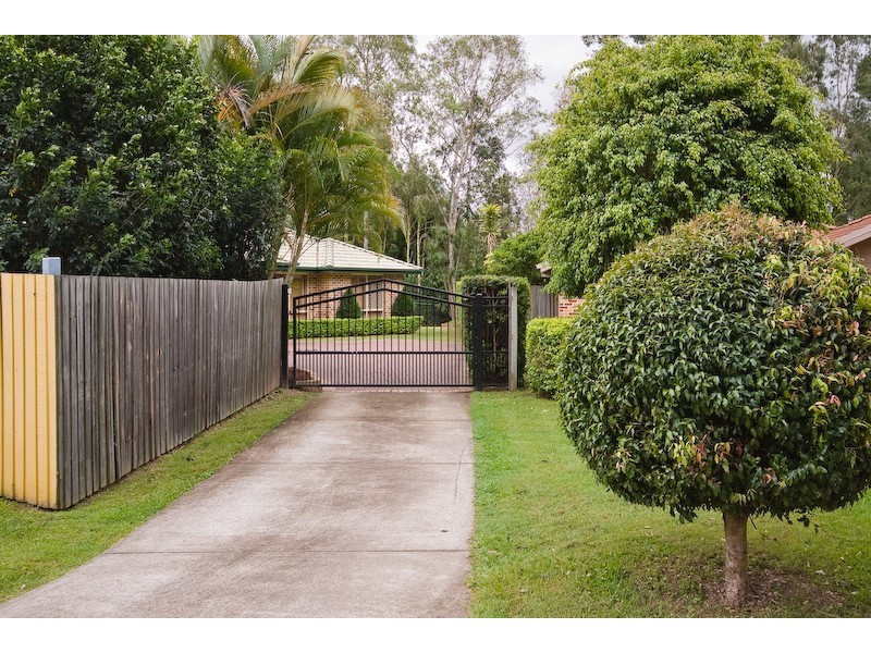 37 Westgate Place, The Gap QLD 4061