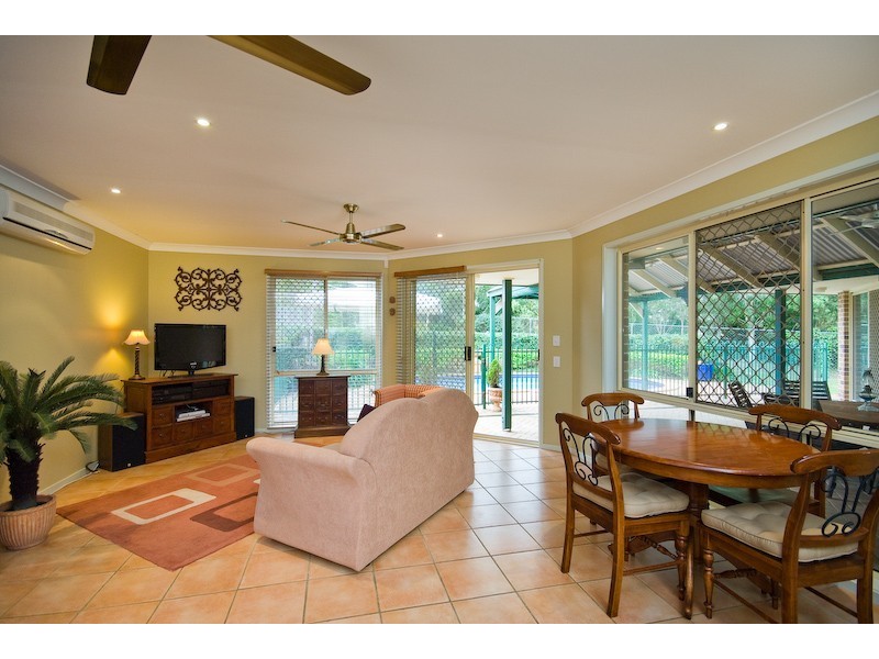 37 Westgate Place, The Gap QLD 4061