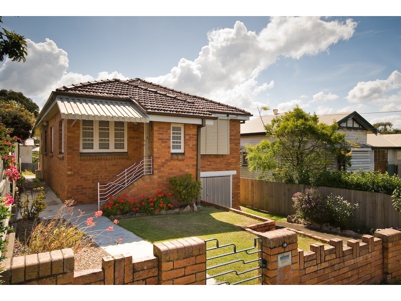 10 Jason Street, Red Hill QLD 4059