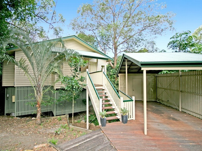 9 Grand Parade, Ashgrove QLD 4060