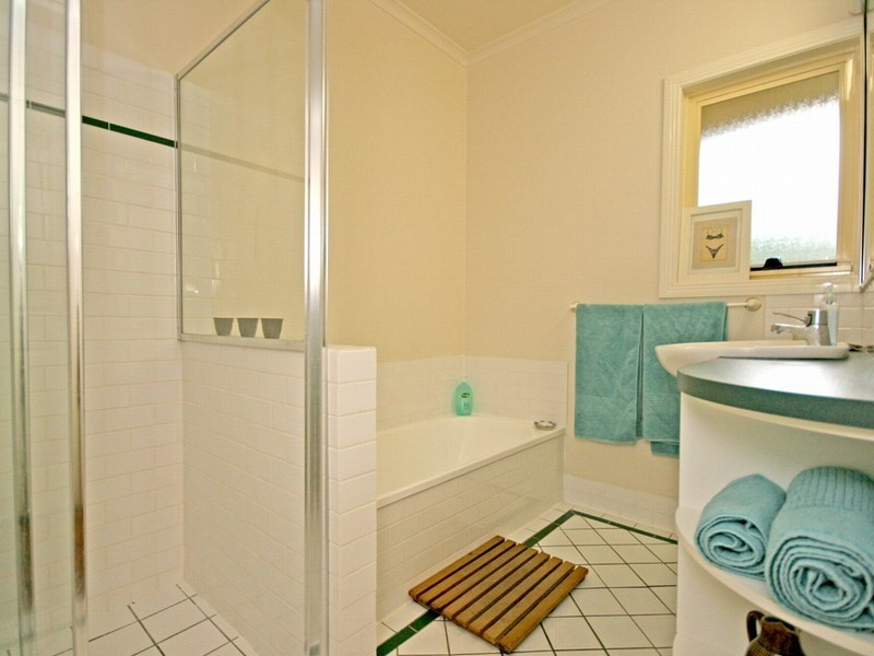 9 Grand Parade, Ashgrove QLD 4060