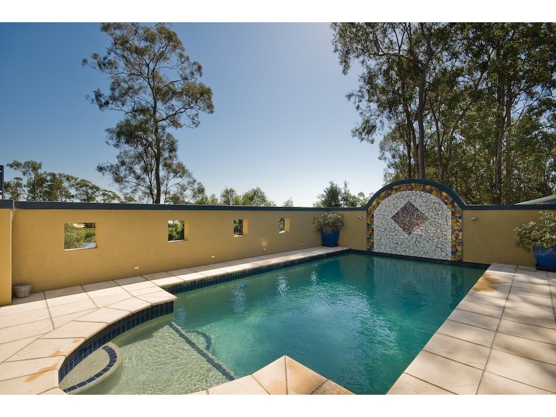 43 Larwood Place, Ferny Hills QLD 4055