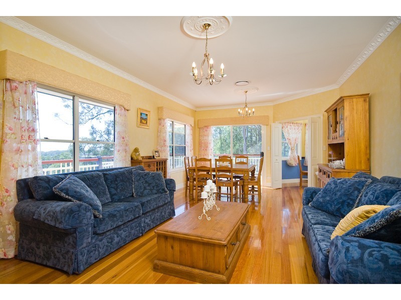 43 Larwood Place, Ferny Hills QLD 4055