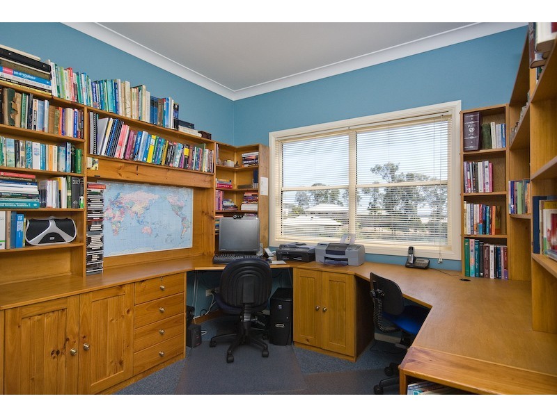 43 Larwood Place, Ferny Hills QLD 4055