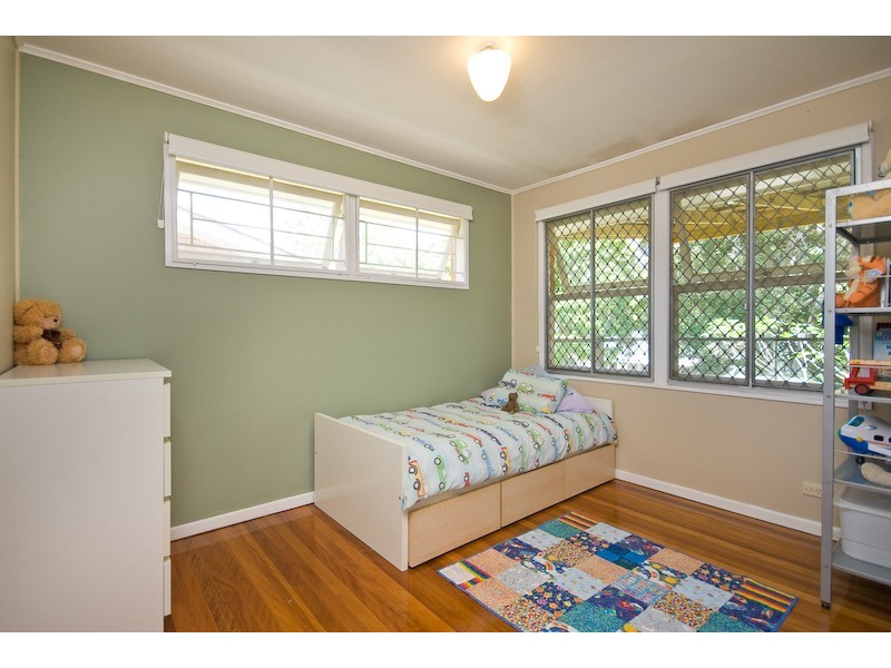 35 Koorong Street, The Gap QLD 4061