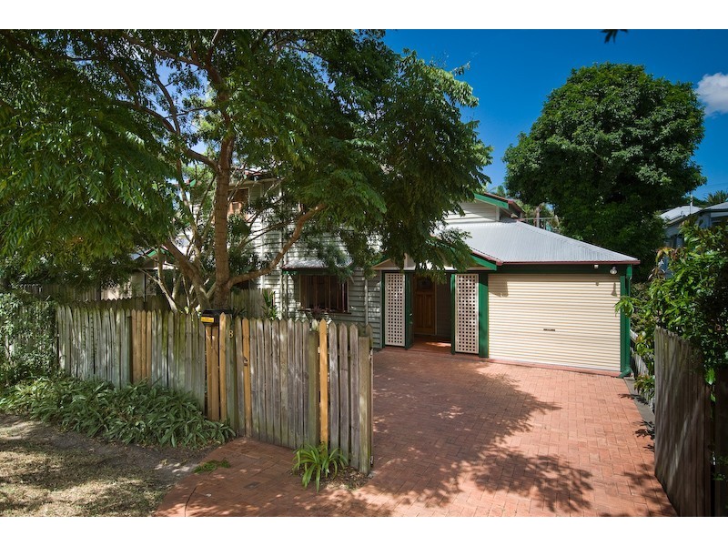 8 Gramere Avenue, Ashgrove QLD 4060