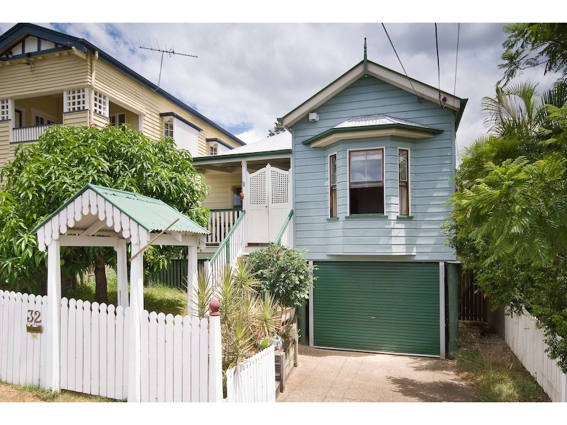 32 Coronation Street, Bardon QLD 4065