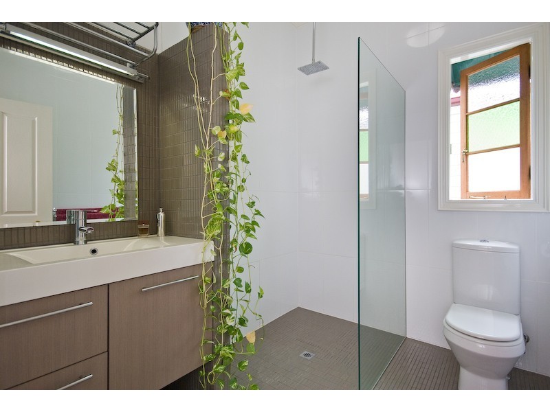 32 Coronation Street, Bardon QLD 4065