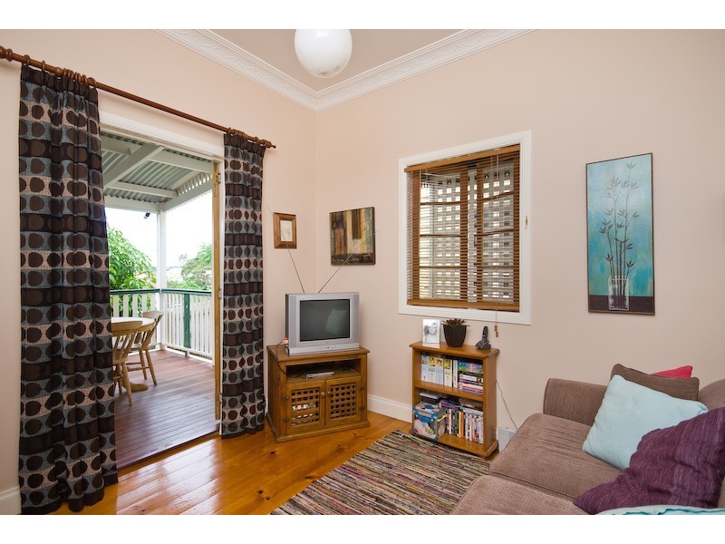 32 Coronation Street, Bardon QLD 4065