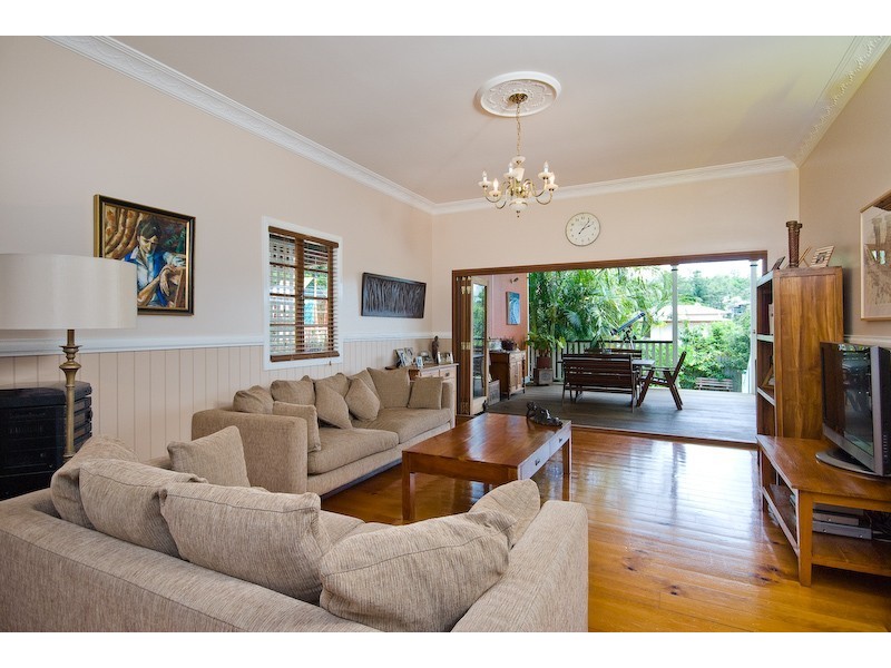 32 Coronation Street, Bardon QLD 4065