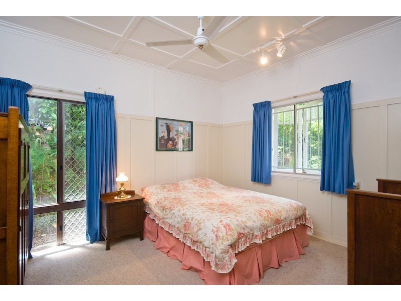 21 Grant Street, Ashgrove QLD 4060