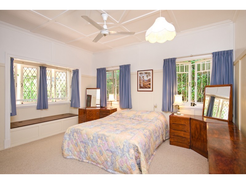 21 Grant Street, Ashgrove QLD 4060