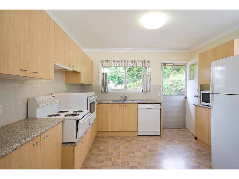 4 Pambula Street, The Gap QLD 4061