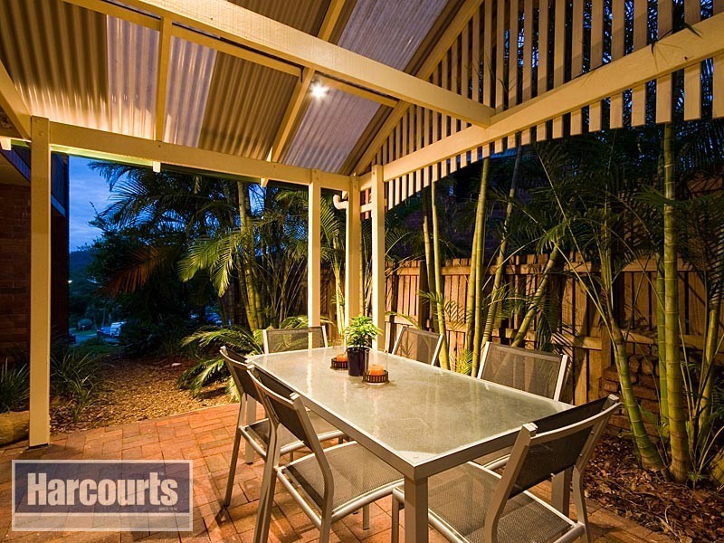 15 Maestra Street, The Gap QLD 4061