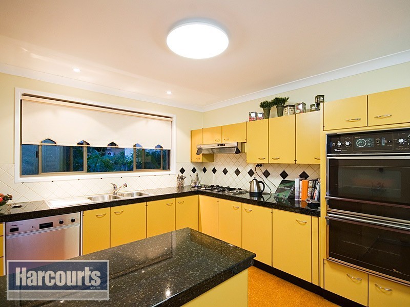 15 Maestra Street, The Gap QLD 4061