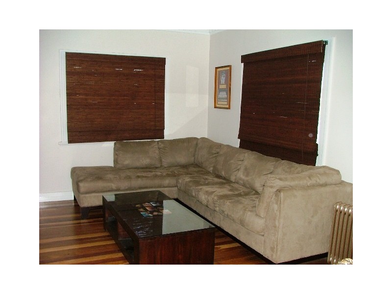 6 Mirrabooka Rd, Ashgrove QLD 4060