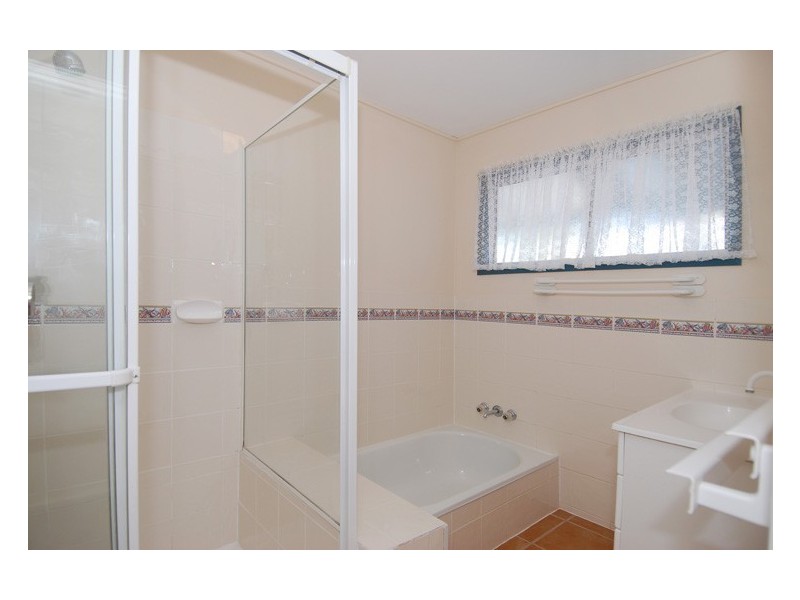 34 Yardley Ave, Ashgrove QLD 4060