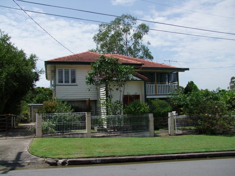 9 Noeline St, Ashgrove QLD 4060