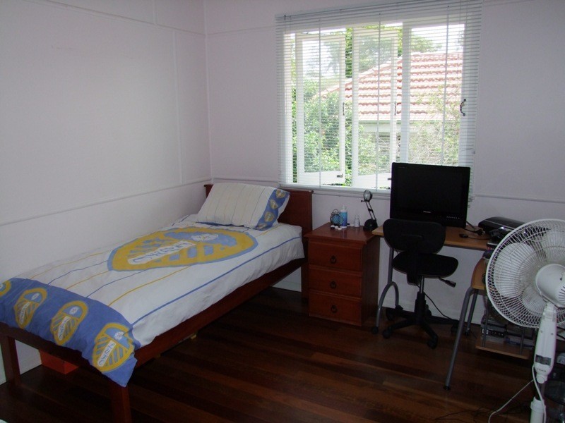 9 Noeline St, Ashgrove QLD 4060