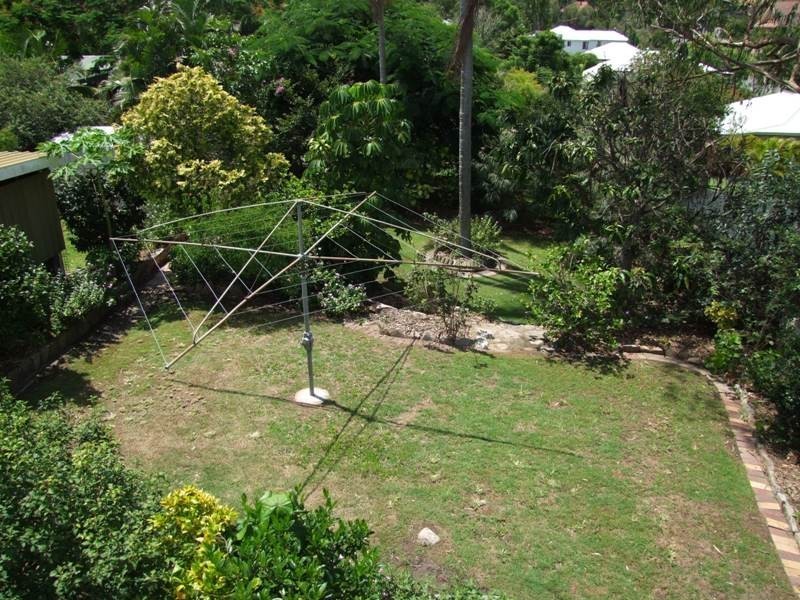 9 Noeline St, Ashgrove QLD 4060