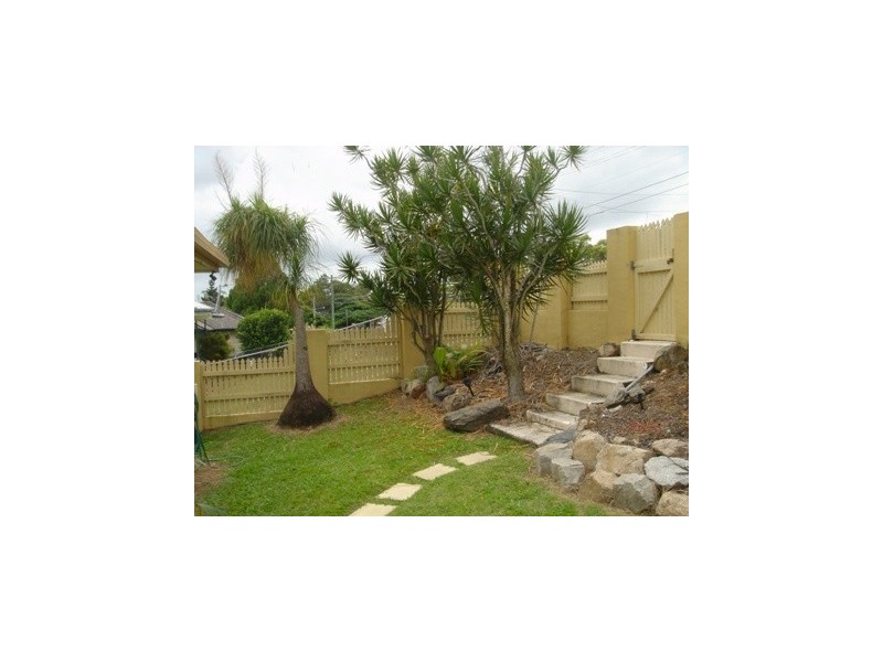 68 Lizzie Street, Bardon QLD 4065