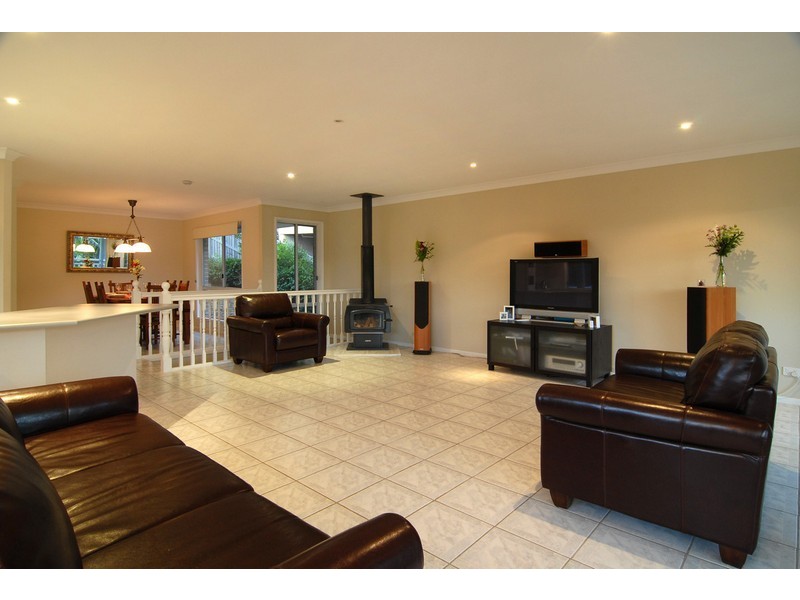 4 Wollundry Place, The Gap QLD 4061