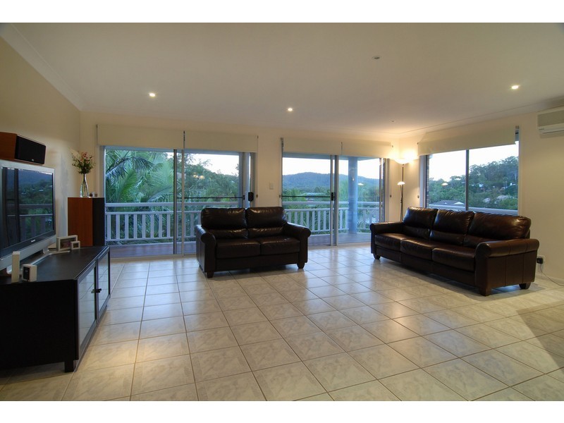 4 Wollundry Place, The Gap QLD 4061