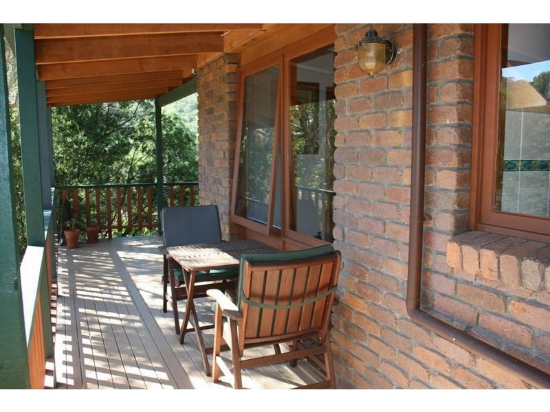 42 Tilquin Street, The Gap QLD 4061