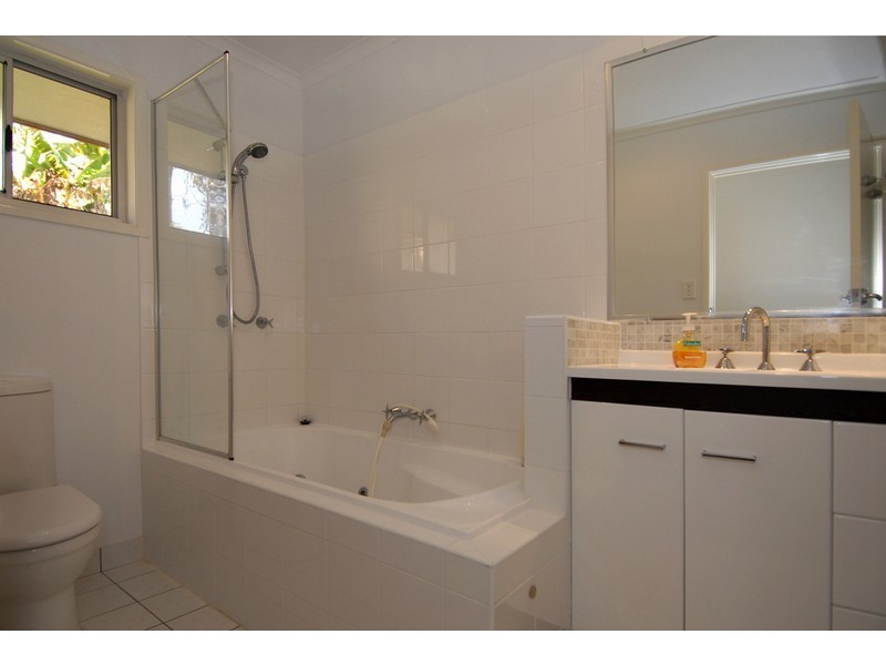 20 Cedarhurst Street, The Gap QLD 4061