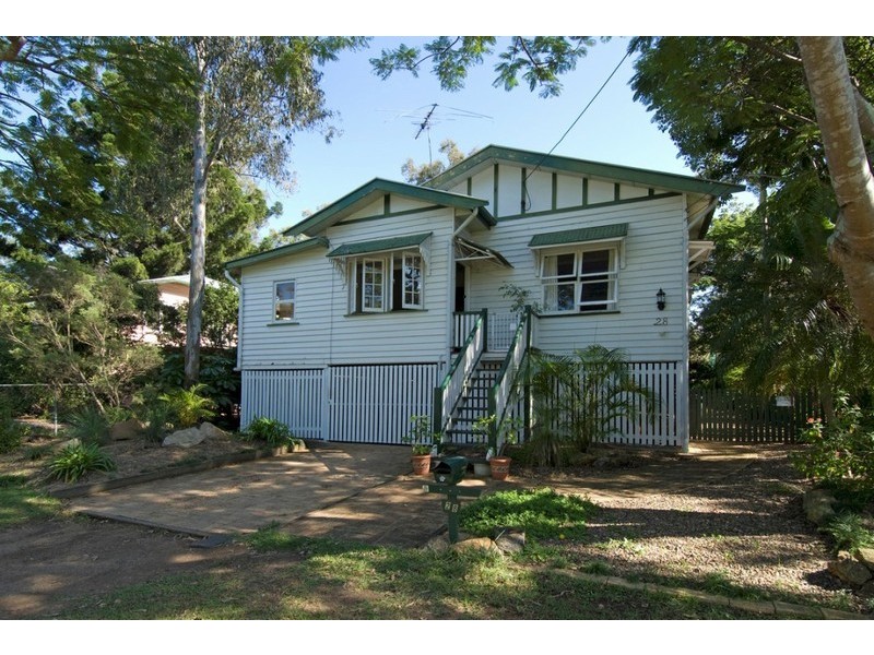 28 Tennis Avenue, Ashgrove QLD 4060