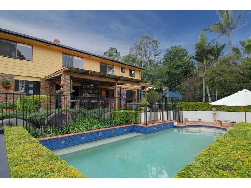 7 Spilsby Place, The Gap QLD 4061