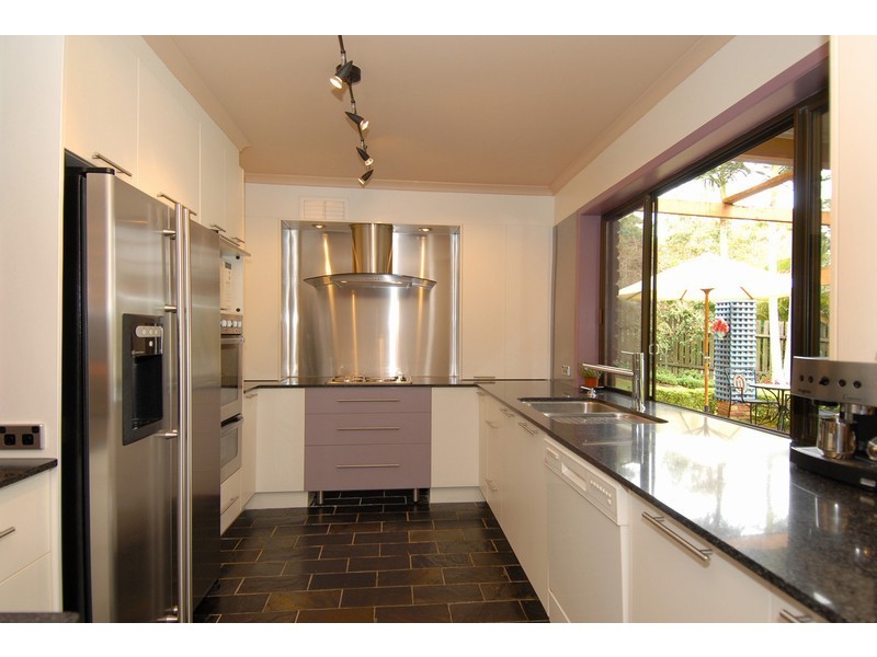 7 Spilsby Place, The Gap QLD 4061