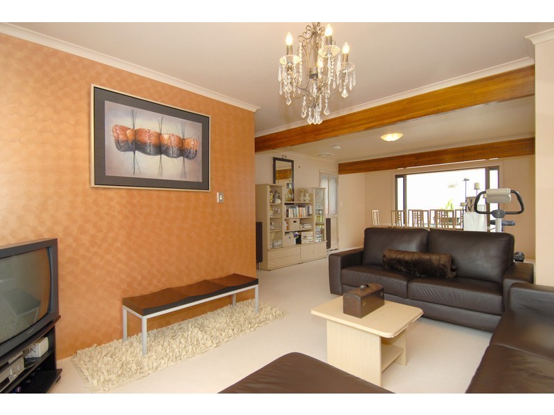 7 Spilsby Place, The Gap QLD 4061