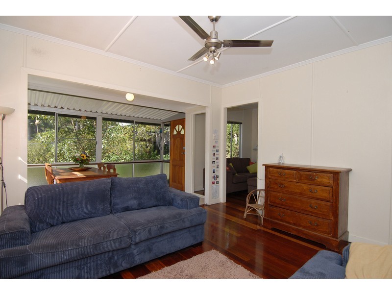 18 Blucher Avenue, The Gap QLD 4061