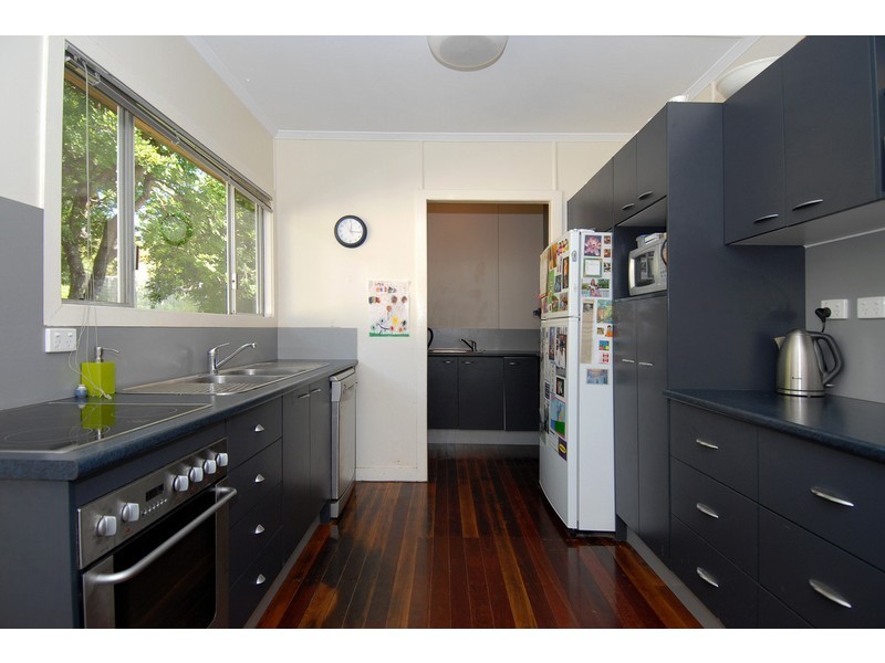 18 Blucher Avenue, The Gap QLD 4061