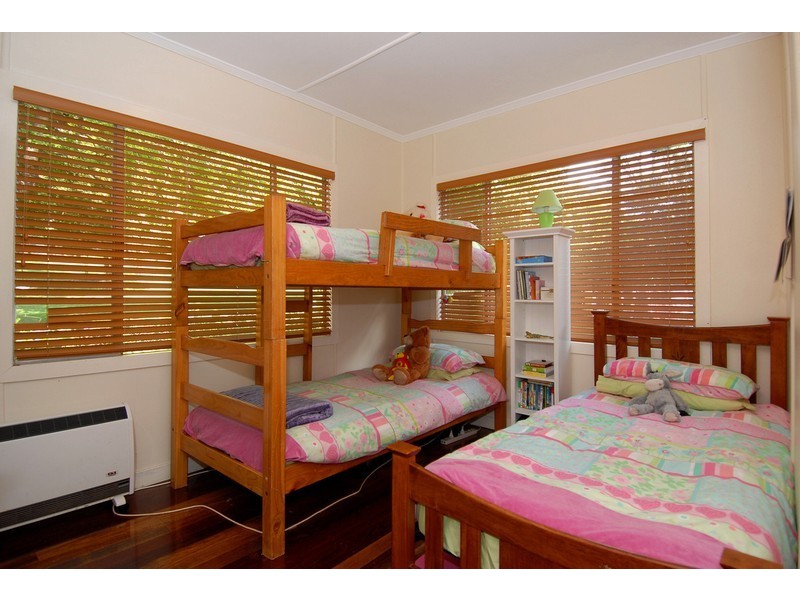 18 Blucher Avenue, The Gap QLD 4061