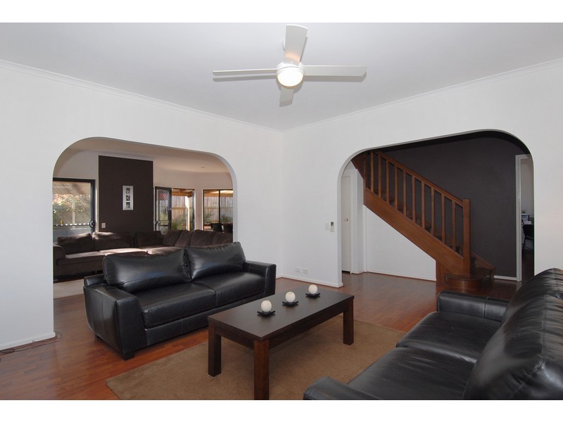 25 Inwood Place, The Gap QLD 4061