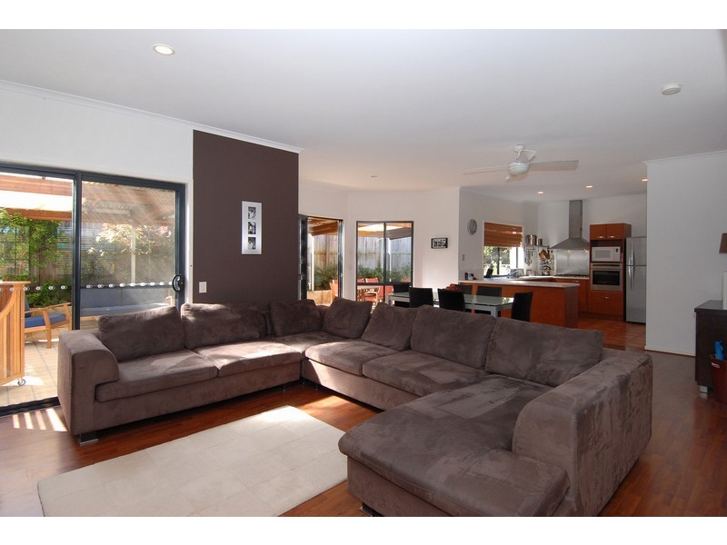 25 Inwood Place, The Gap QLD 4061