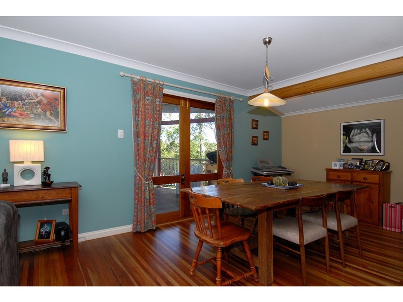 10 Desbet Street, The Gap QLD 4061