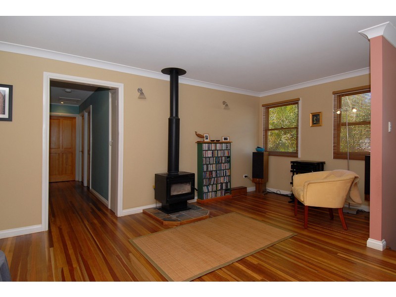 10 Desbet Street, The Gap QLD 4061