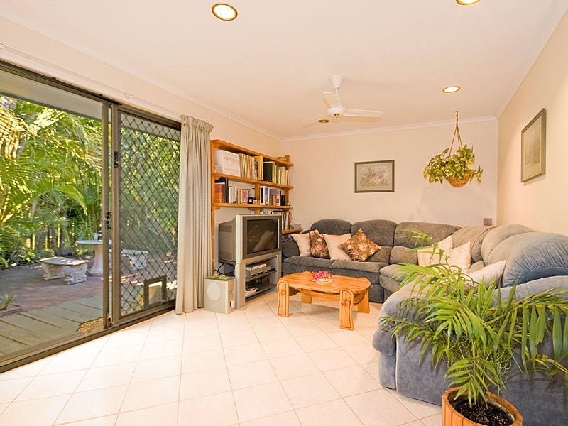 3 Jan Street, The Gap QLD 4061