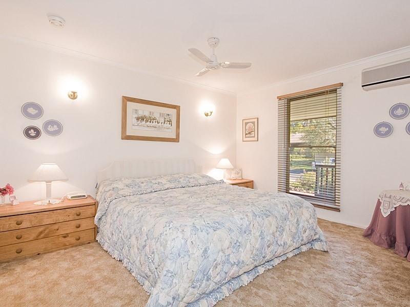 3 Jan Street, The Gap QLD 4061