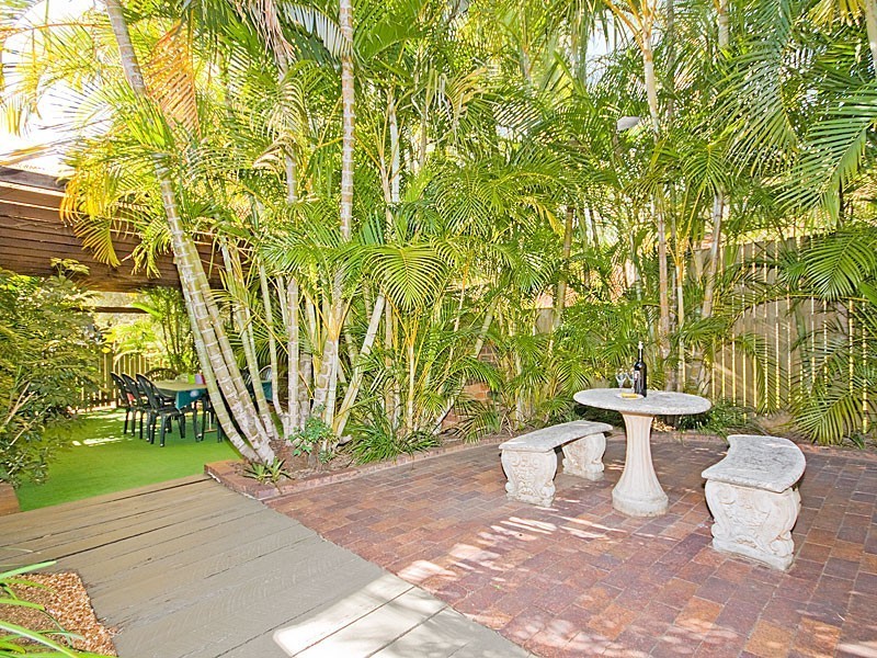 3 Jan Street, The Gap QLD 4061