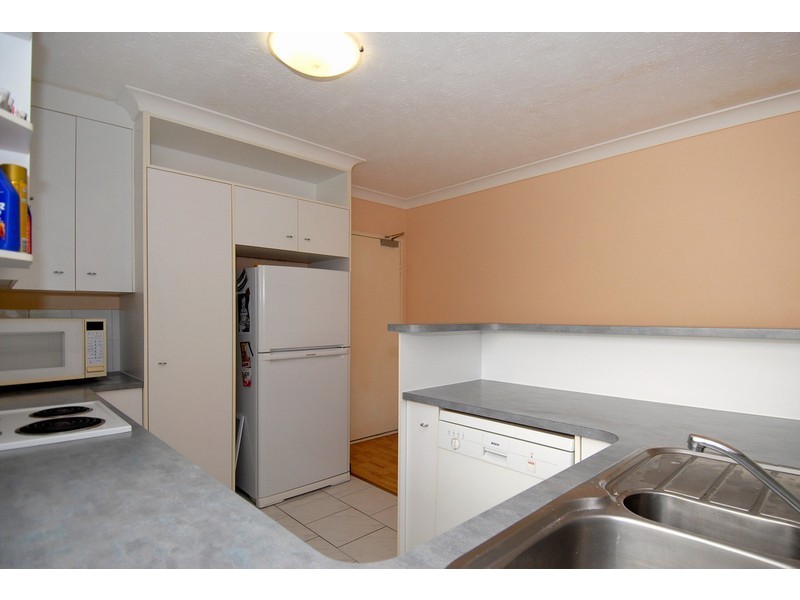 1/9 Walsh Street, Milton QLD 4064