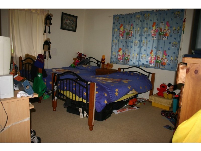 16 Paten Road, The Gap QLD 4061