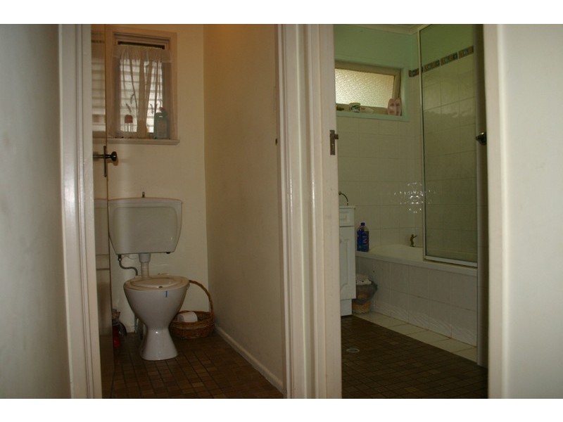 16 Paten Road, The Gap QLD 4061