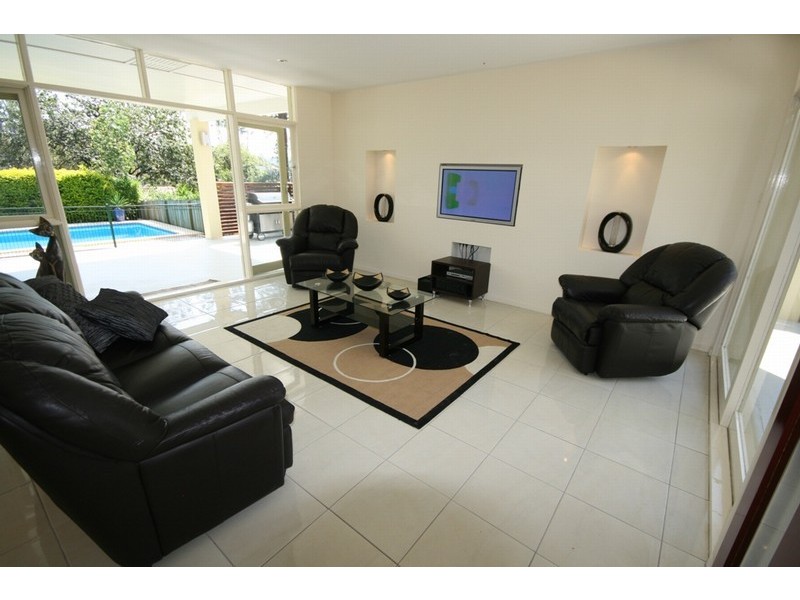 9 Karowara Street, The Gap QLD 4061