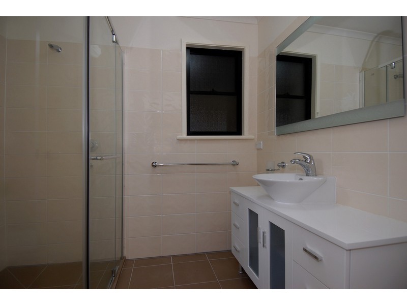 35 Frederick Street, Taringa QLD 4068